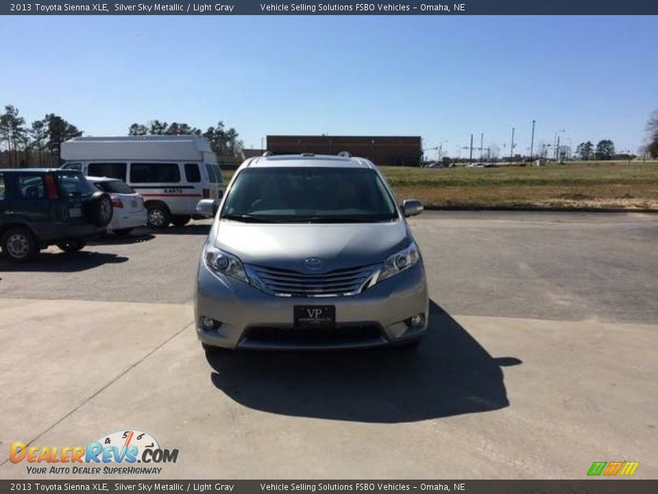 2013 Toyota Sienna XLE Silver Sky Metallic / Light Gray Photo #5