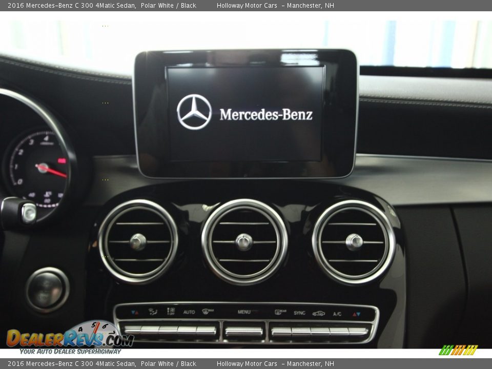 2016 Mercedes-Benz C 300 4Matic Sedan Polar White / Black Photo #9