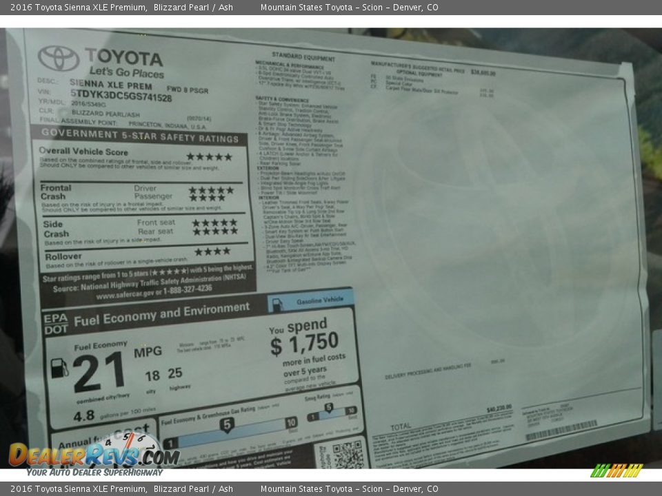 2016 Toyota Sienna XLE Premium Blizzard Pearl / Ash Photo #11