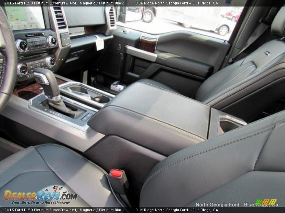 2016 Ford F150 Platinum SuperCrew 4x4 Magnetic / Platinum Black Photo #29