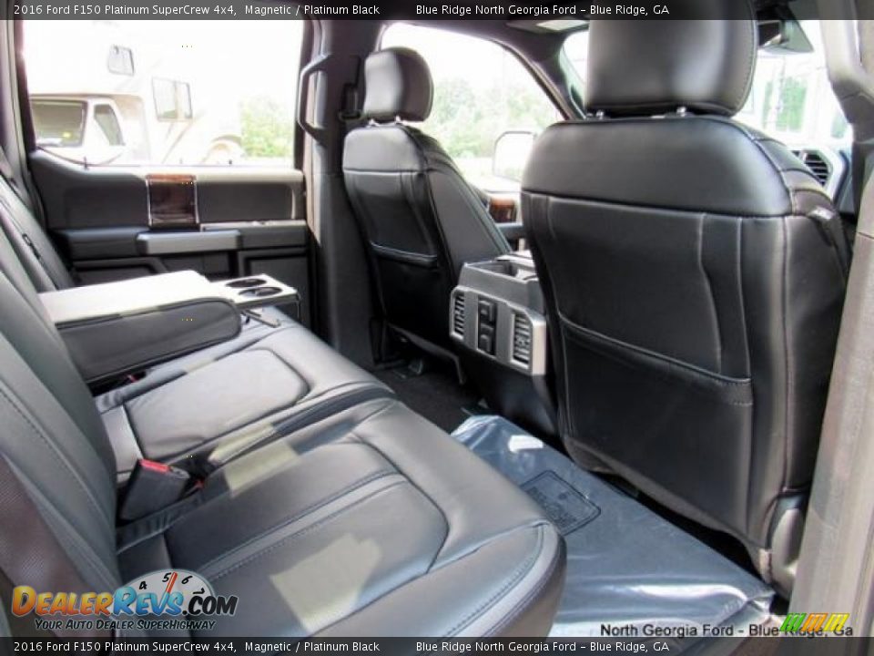2016 Ford F150 Platinum SuperCrew 4x4 Magnetic / Platinum Black Photo #35