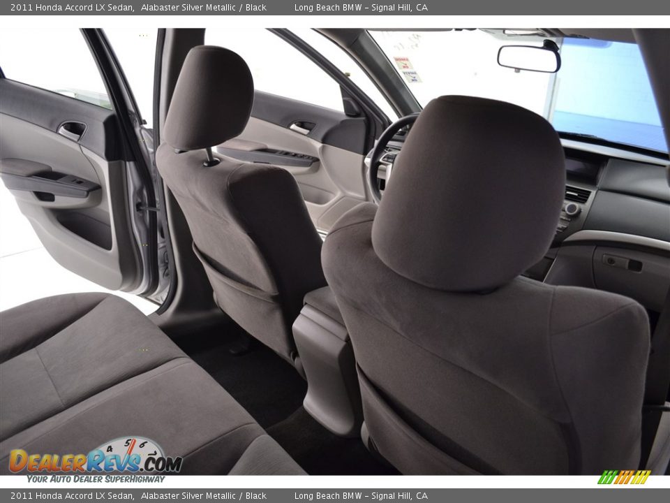 2011 Honda Accord LX Sedan Alabaster Silver Metallic / Black Photo #18