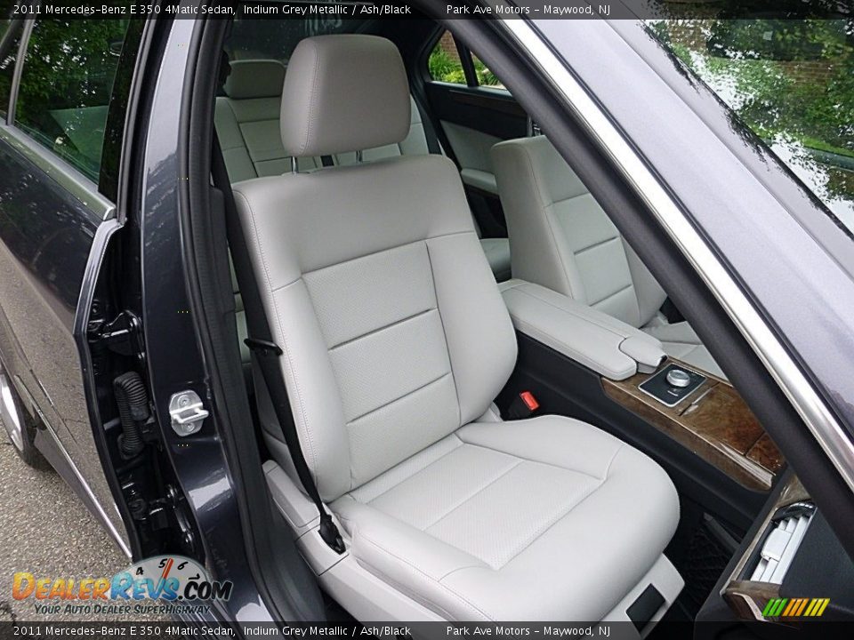 2011 Mercedes-Benz E 350 4Matic Sedan Indium Grey Metallic / Ash/Black Photo #17