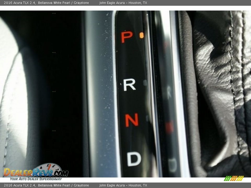 2016 Acura TLX 2.4 Bellanova White Pearl / Graystone Photo #34