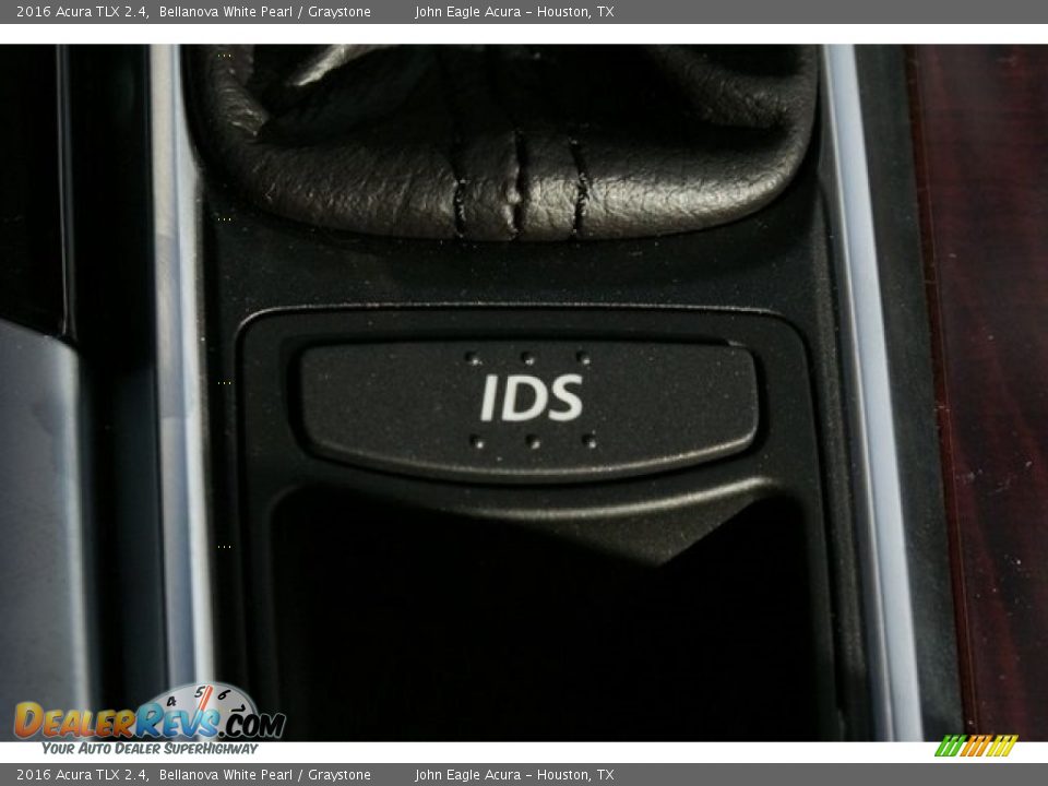 2016 Acura TLX 2.4 Bellanova White Pearl / Graystone Photo #35