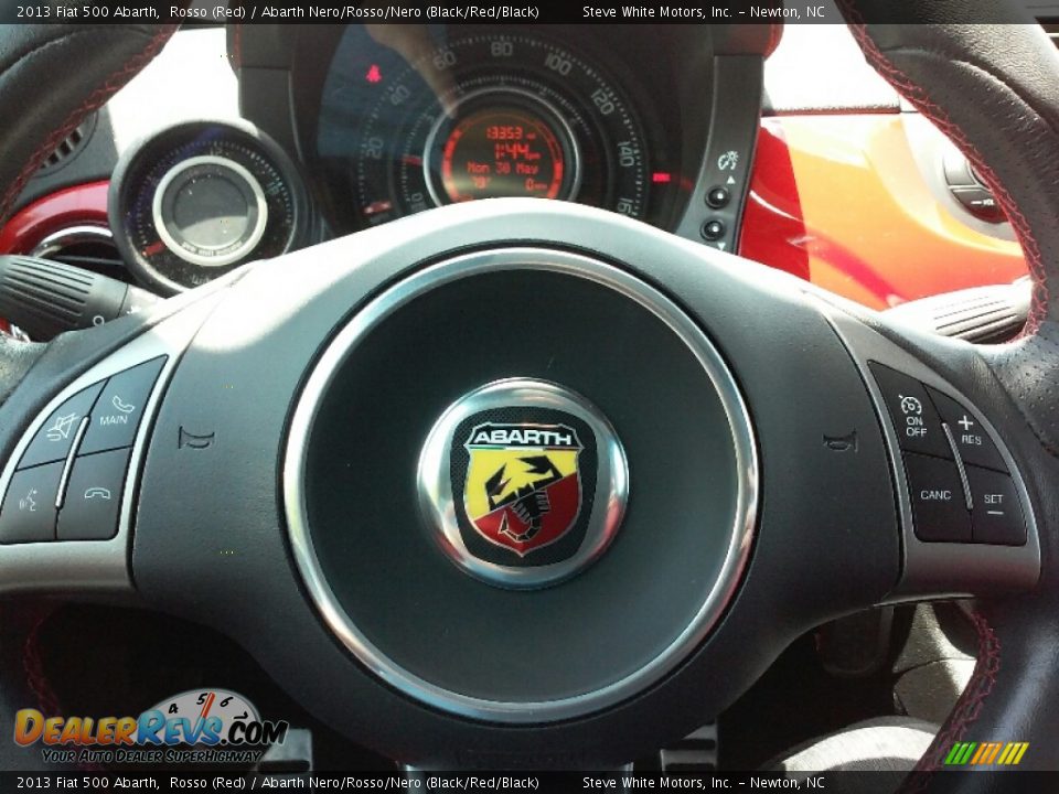 2013 Fiat 500 Abarth Rosso (Red) / Abarth Nero/Rosso/Nero (Black/Red/Black) Photo #14