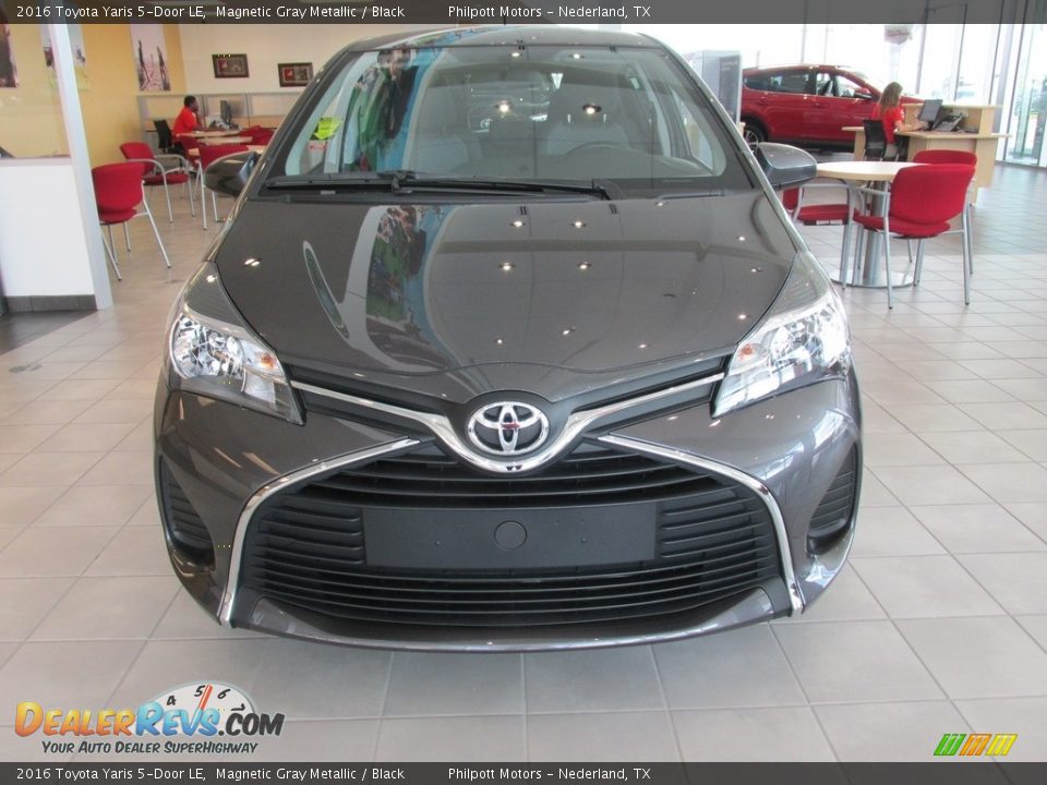 2016 Toyota Yaris 5-Door LE Magnetic Gray Metallic / Black Photo #9