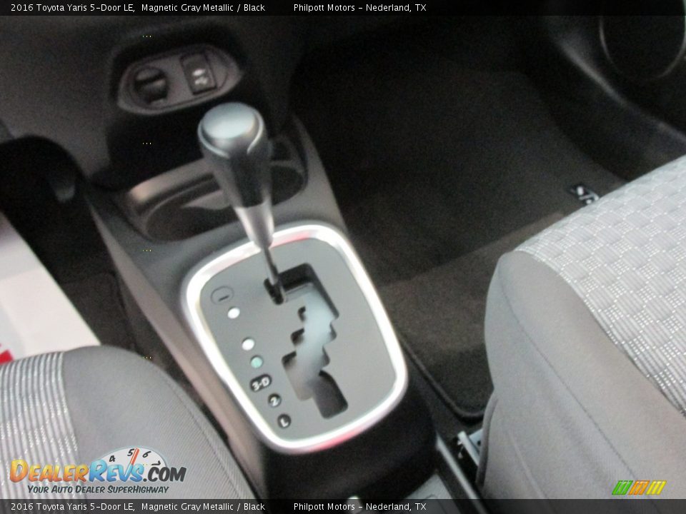2016 Toyota Yaris 5-Door LE Magnetic Gray Metallic / Black Photo #27