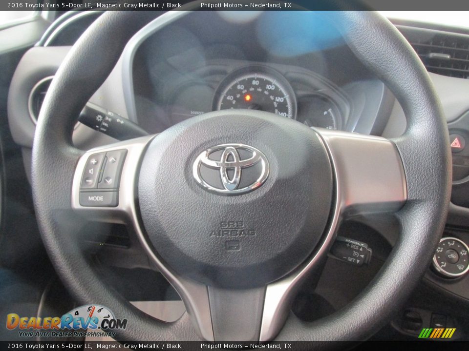 2016 Toyota Yaris 5-Door LE Magnetic Gray Metallic / Black Photo #28