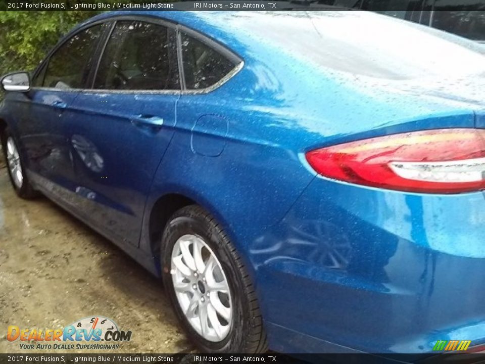 2017 Ford Fusion S Lightning Blue / Medium Light Stone Photo #7