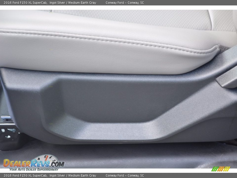 2016 Ford F150 XL SuperCab Ingot Silver / Medium Earth Gray Photo #17