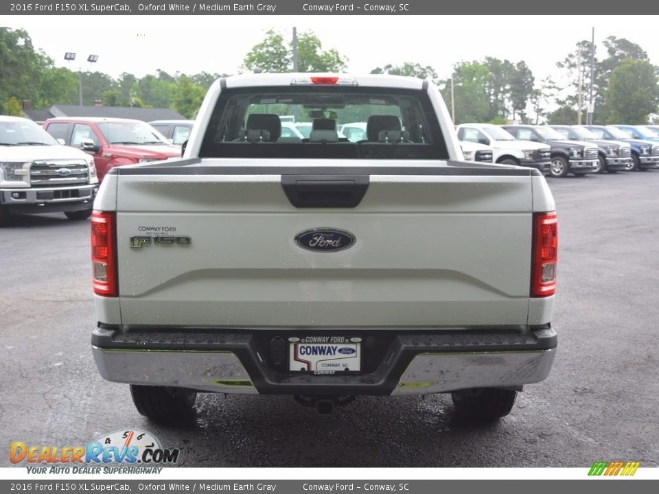 2016 Ford F150 XL SuperCab Oxford White / Medium Earth Gray Photo #4