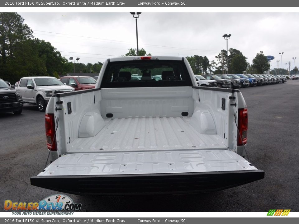 2016 Ford F150 XL SuperCab Oxford White / Medium Earth Gray Photo #6