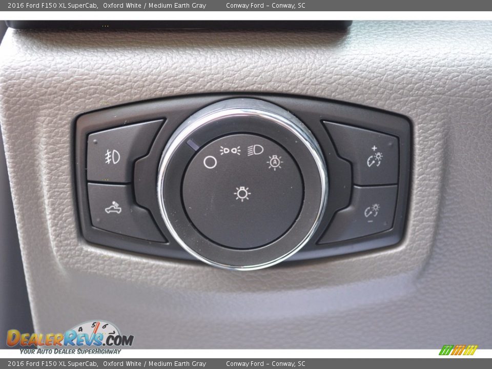 2016 Ford F150 XL SuperCab Oxford White / Medium Earth Gray Photo #12