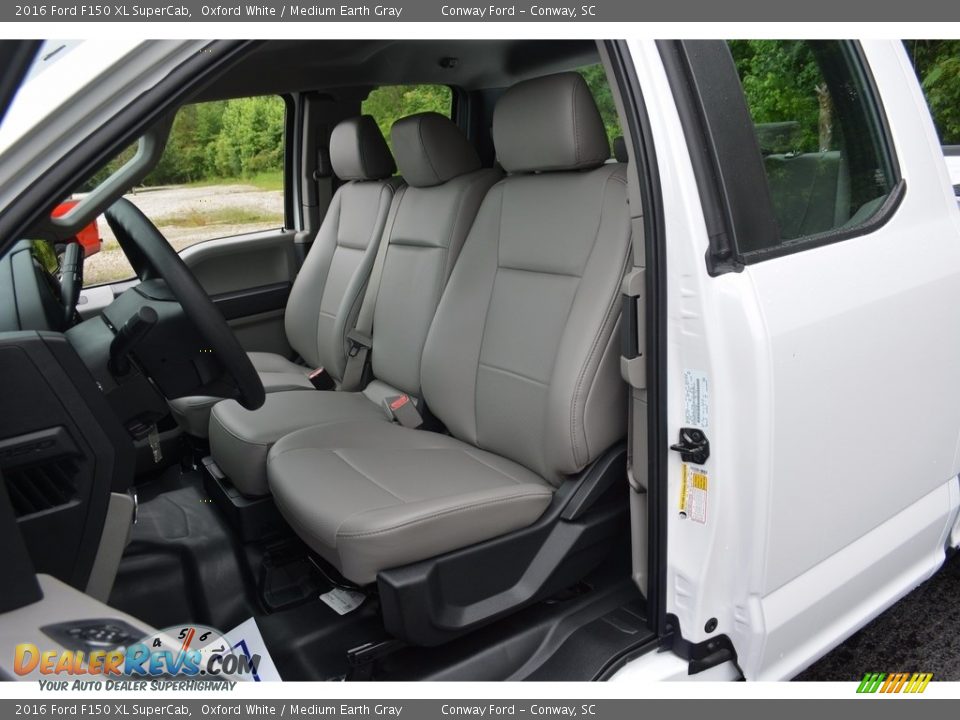 2016 Ford F150 XL SuperCab Oxford White / Medium Earth Gray Photo #15
