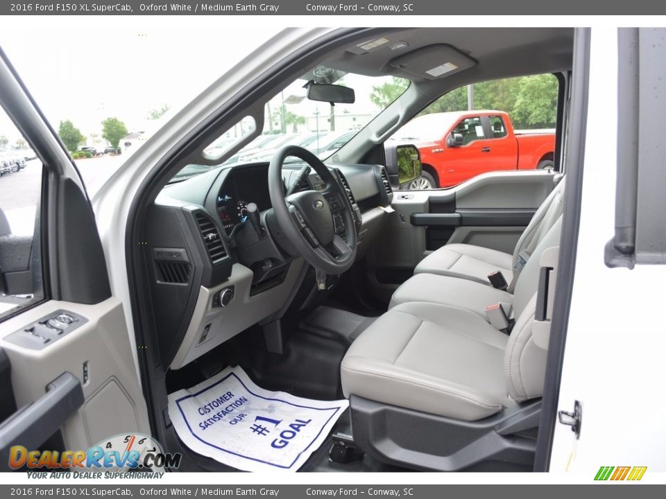 2016 Ford F150 XL SuperCab Oxford White / Medium Earth Gray Photo #16