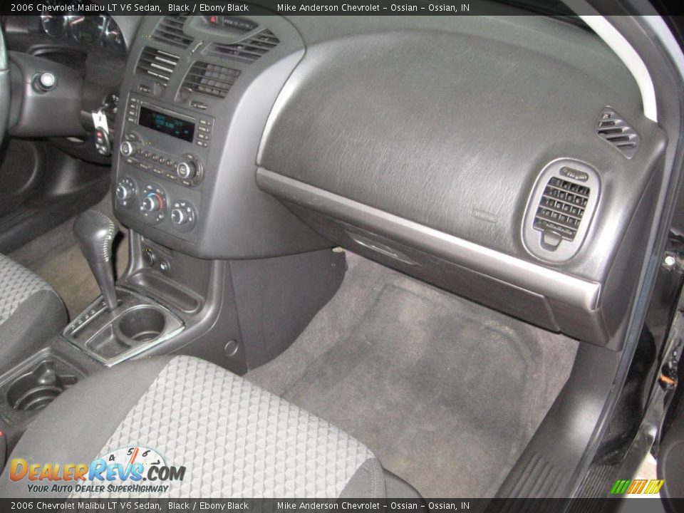 2006 Chevrolet Malibu LT V6 Sedan Black / Ebony Black Photo #12