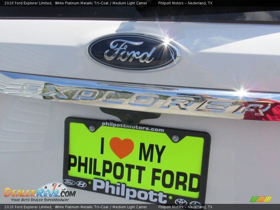 2016 Ford Explorer Limited White Platinum Metallic Tri-Coat / Medium Light Camel Photo #13