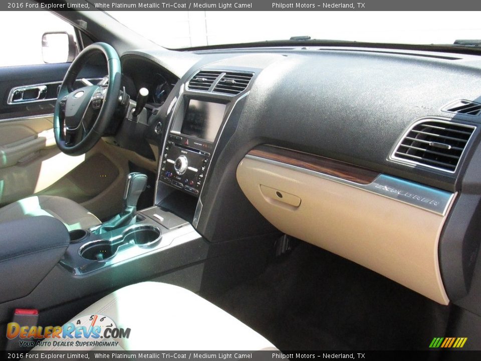 2016 Ford Explorer Limited White Platinum Metallic Tri-Coat / Medium Light Camel Photo #26