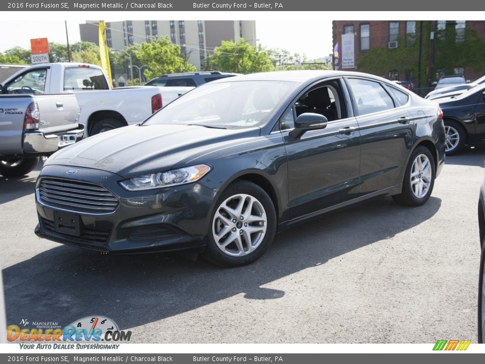 2016 Ford Fusion SE Magnetic Metallic / Charcoal Black Photo #1