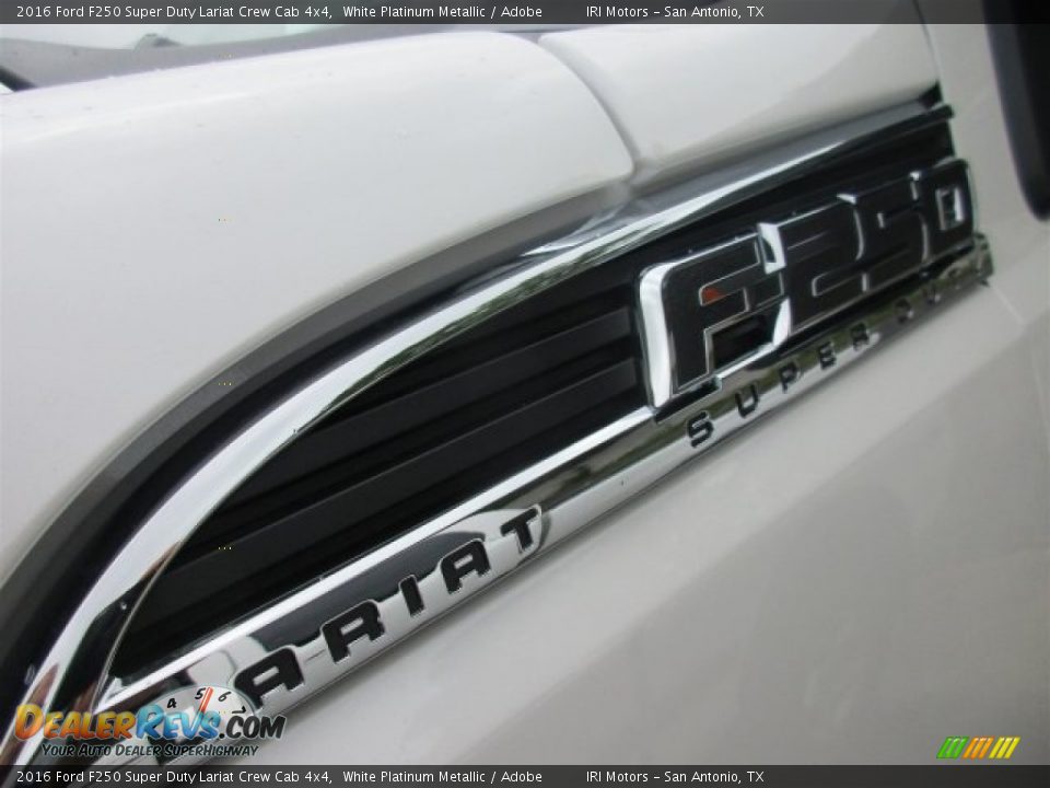 2016 Ford F250 Super Duty Lariat Crew Cab 4x4 White Platinum Metallic / Adobe Photo #3