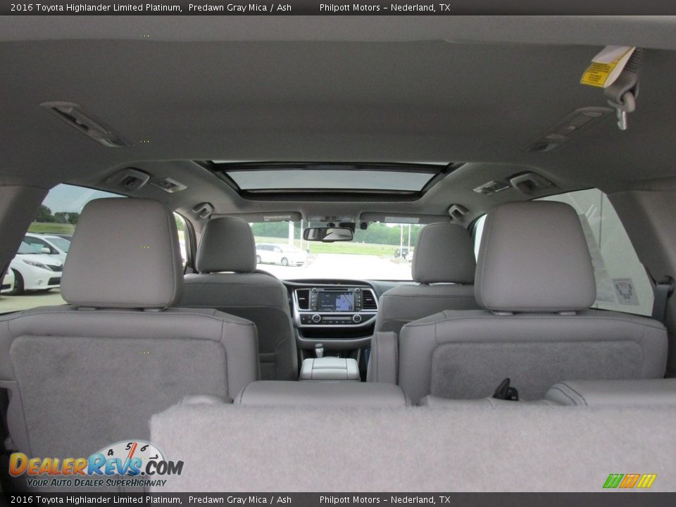 2016 Toyota Highlander Limited Platinum Predawn Gray Mica / Ash Photo #16