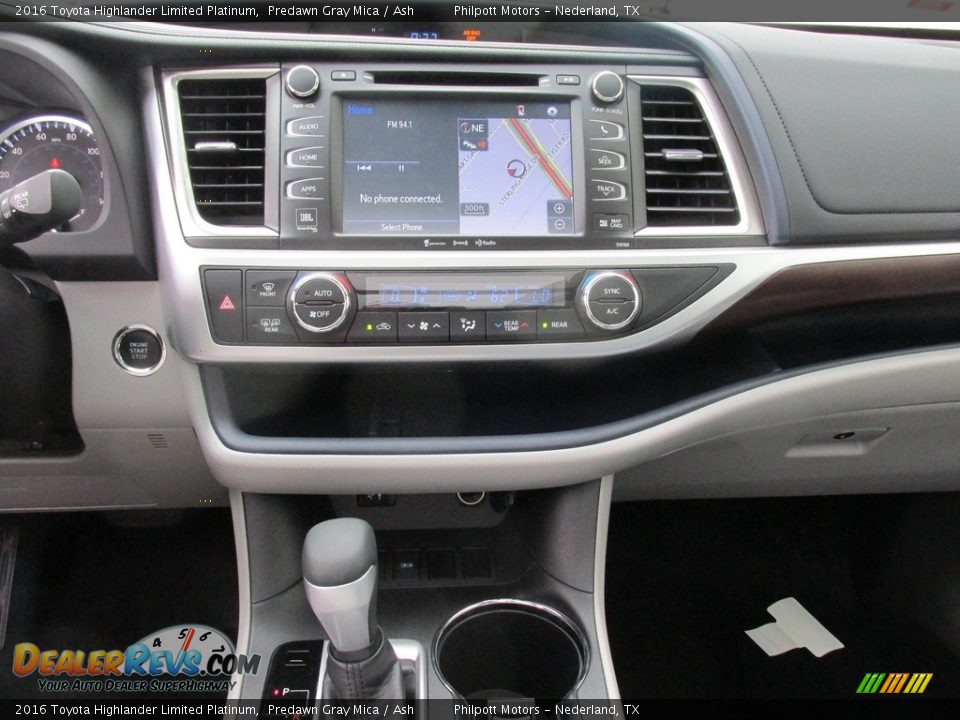 2016 Toyota Highlander Limited Platinum Predawn Gray Mica / Ash Photo #26