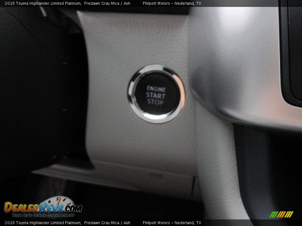 2016 Toyota Highlander Limited Platinum Predawn Gray Mica / Ash Photo #31