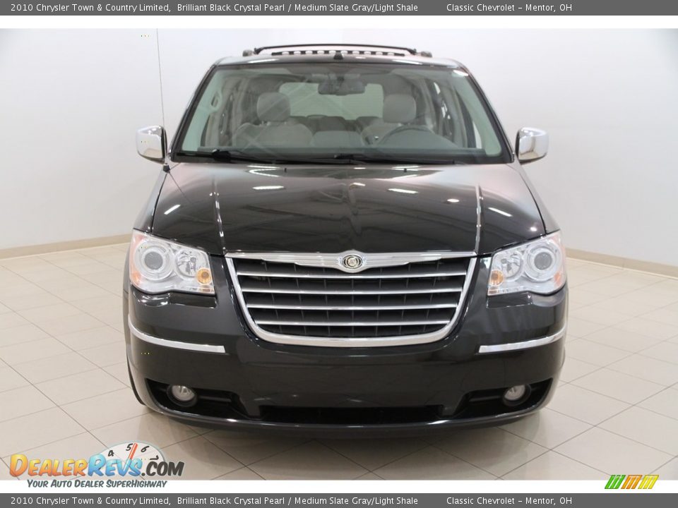 2010 Chrysler Town & Country Limited Brilliant Black Crystal Pearl / Medium Slate Gray/Light Shale Photo #2