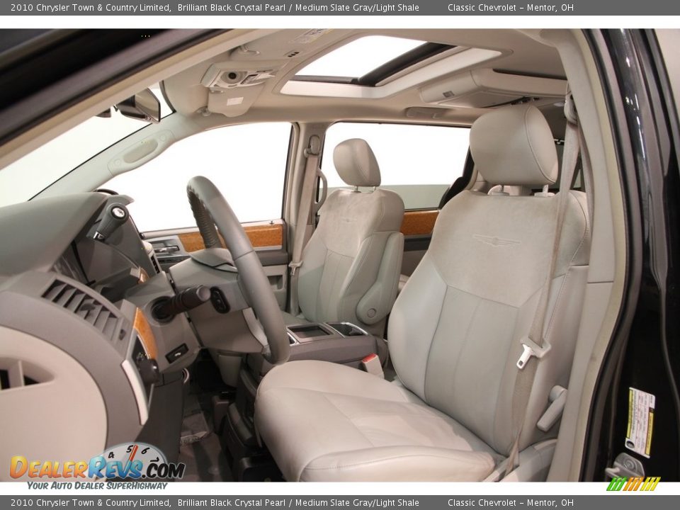 2010 Chrysler Town & Country Limited Brilliant Black Crystal Pearl / Medium Slate Gray/Light Shale Photo #7
