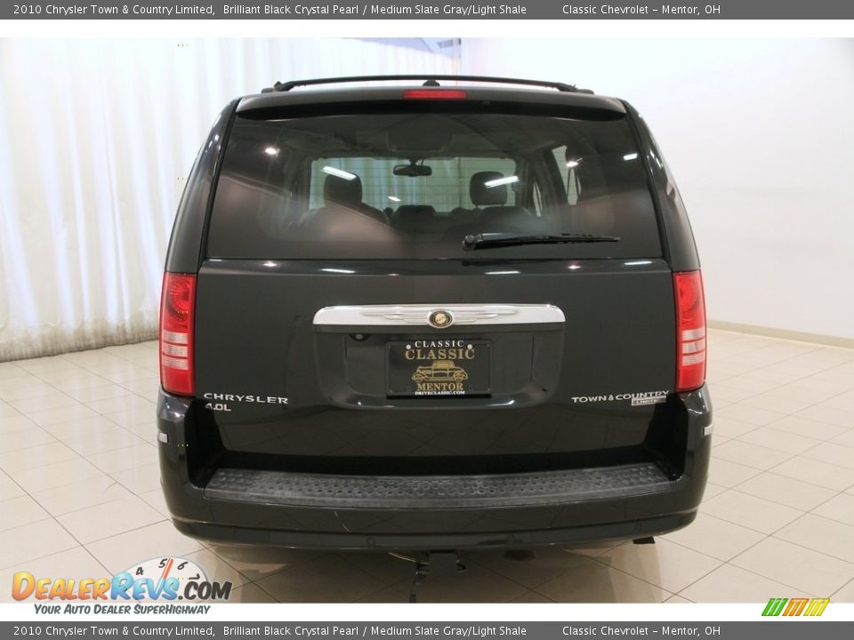 2010 Chrysler Town & Country Limited Brilliant Black Crystal Pearl / Medium Slate Gray/Light Shale Photo #30