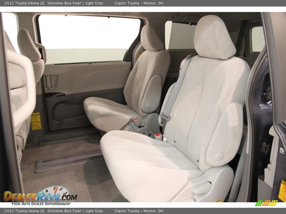 2013 Toyota Sienna LE Shoreline Blue Pearl / Light Gray Photo #13