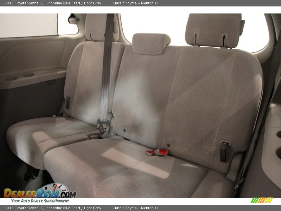 2013 Toyota Sienna LE Shoreline Blue Pearl / Light Gray Photo #14