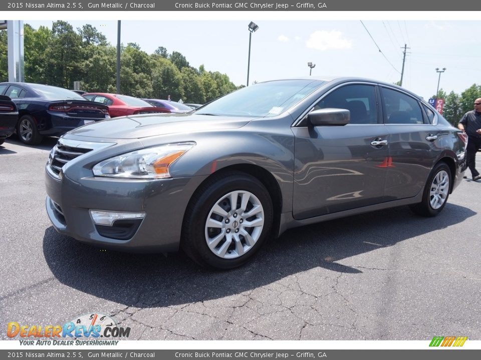 2015 Nissan Altima 2.5 S Gun Metallic / Charcoal Photo #3