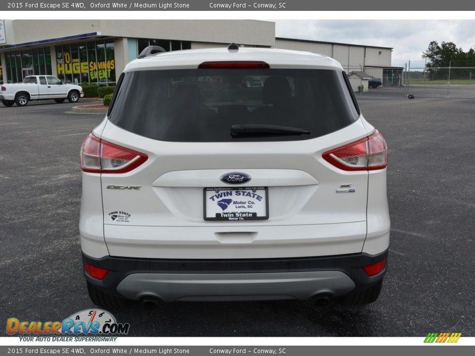 2015 Ford Escape SE 4WD Oxford White / Medium Light Stone Photo #5