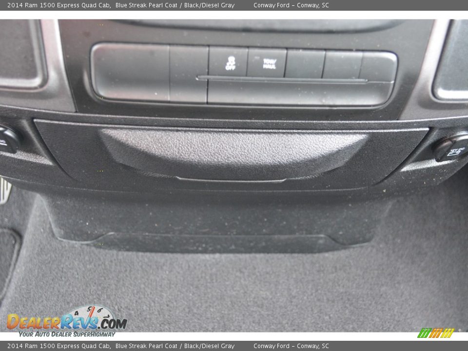 2014 Ram 1500 Express Quad Cab Blue Streak Pearl Coat / Black/Diesel Gray Photo #32