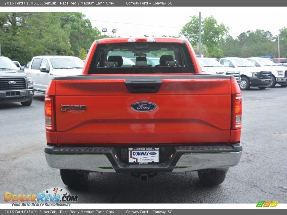 2016 Ford F150 XL SuperCab Race Red / Medium Earth Gray Photo #4