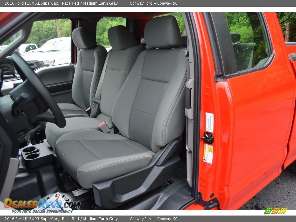 2016 Ford F150 XL SuperCab Race Red / Medium Earth Gray Photo #16