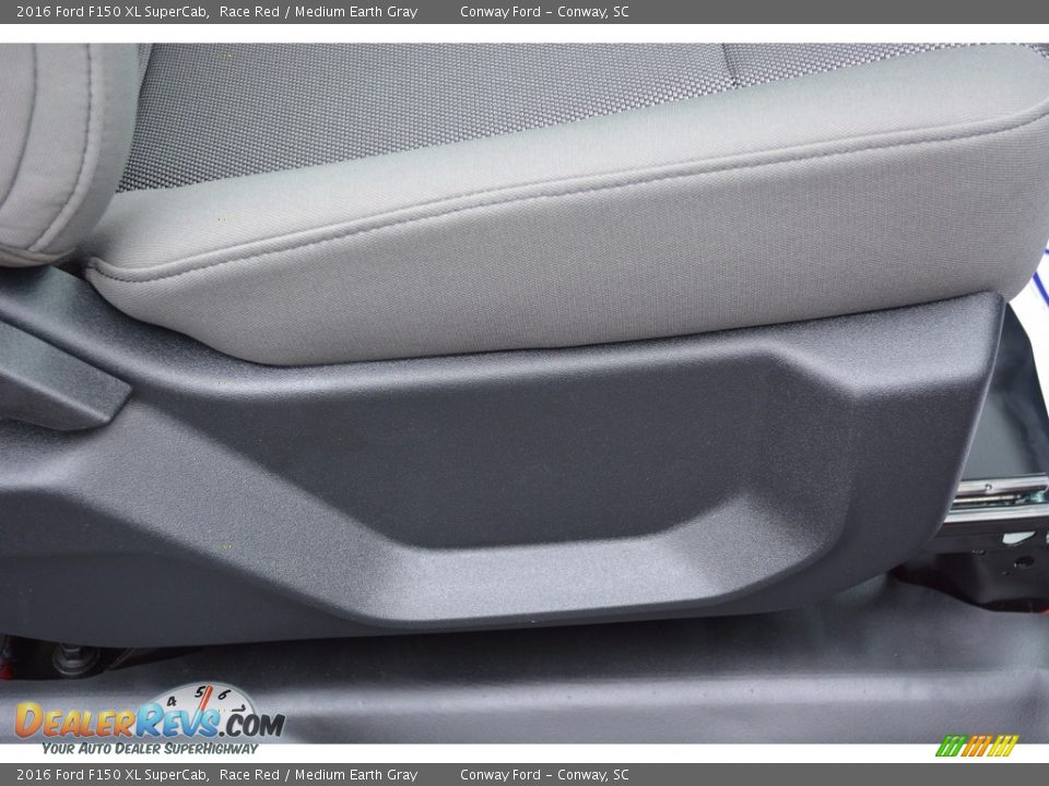 2016 Ford F150 XL SuperCab Race Red / Medium Earth Gray Photo #26