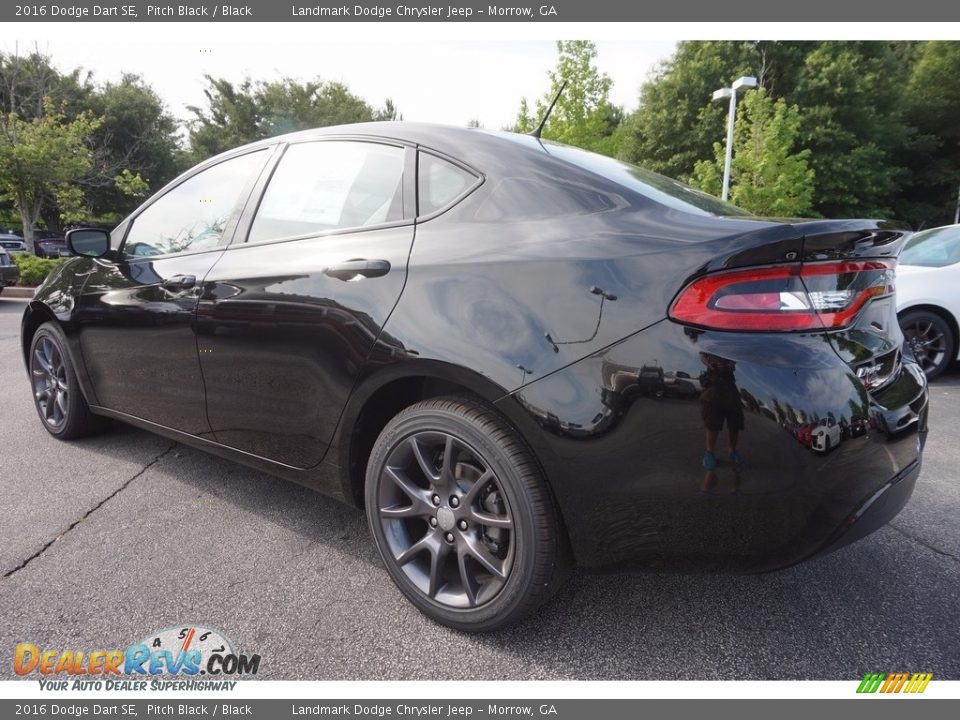 2016 Dodge Dart SE Pitch Black / Black Photo #2