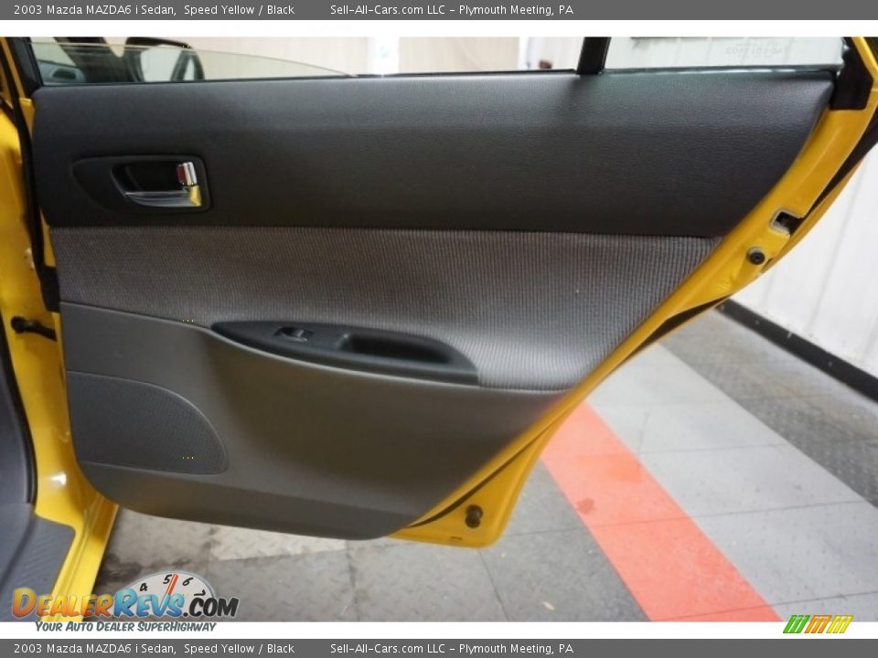 2003 Mazda MAZDA6 i Sedan Speed Yellow / Black Photo #16