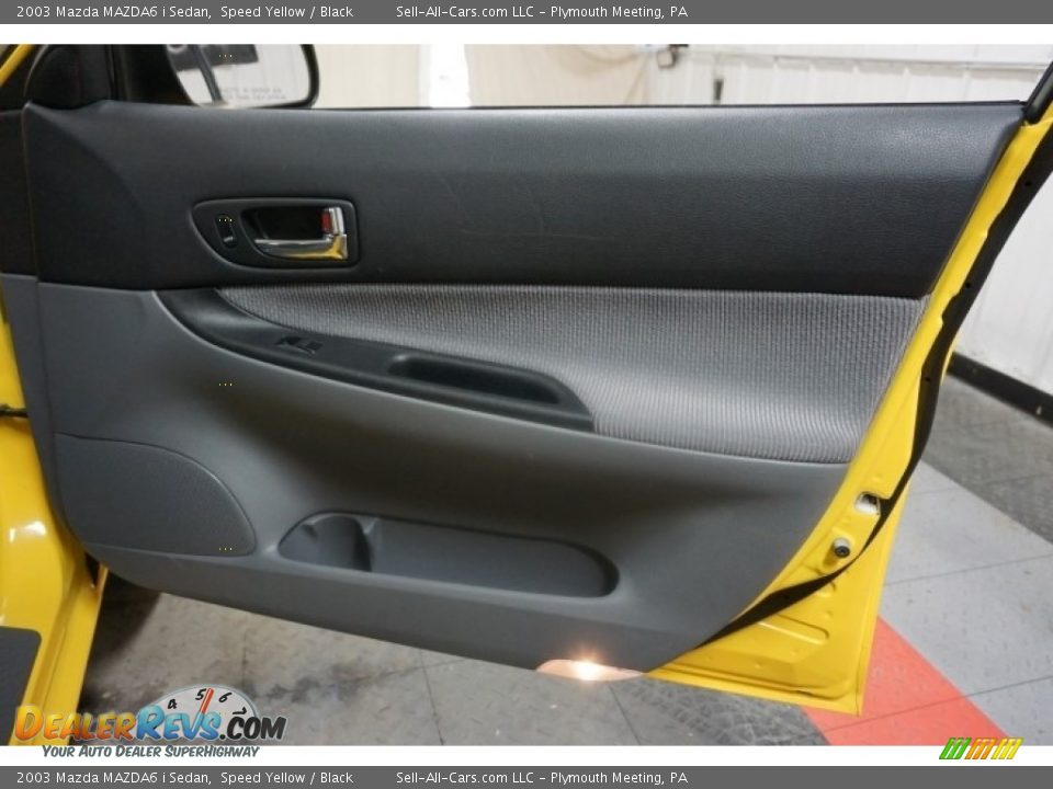 2003 Mazda MAZDA6 i Sedan Speed Yellow / Black Photo #17