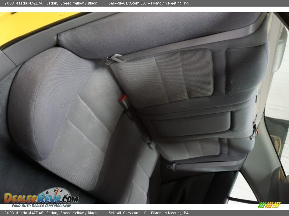 2003 Mazda MAZDA6 i Sedan Speed Yellow / Black Photo #19
