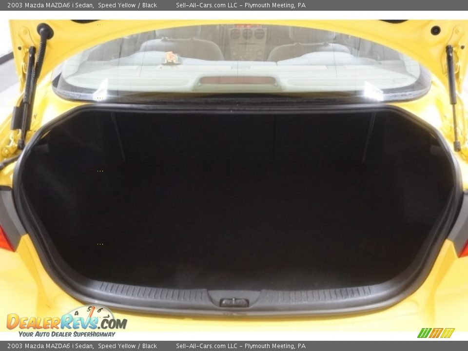 2003 Mazda MAZDA6 i Sedan Speed Yellow / Black Photo #21
