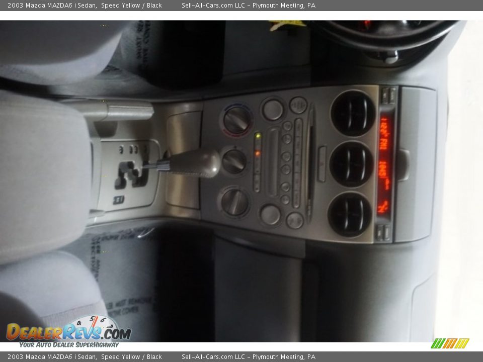 2003 Mazda MAZDA6 i Sedan Speed Yellow / Black Photo #32