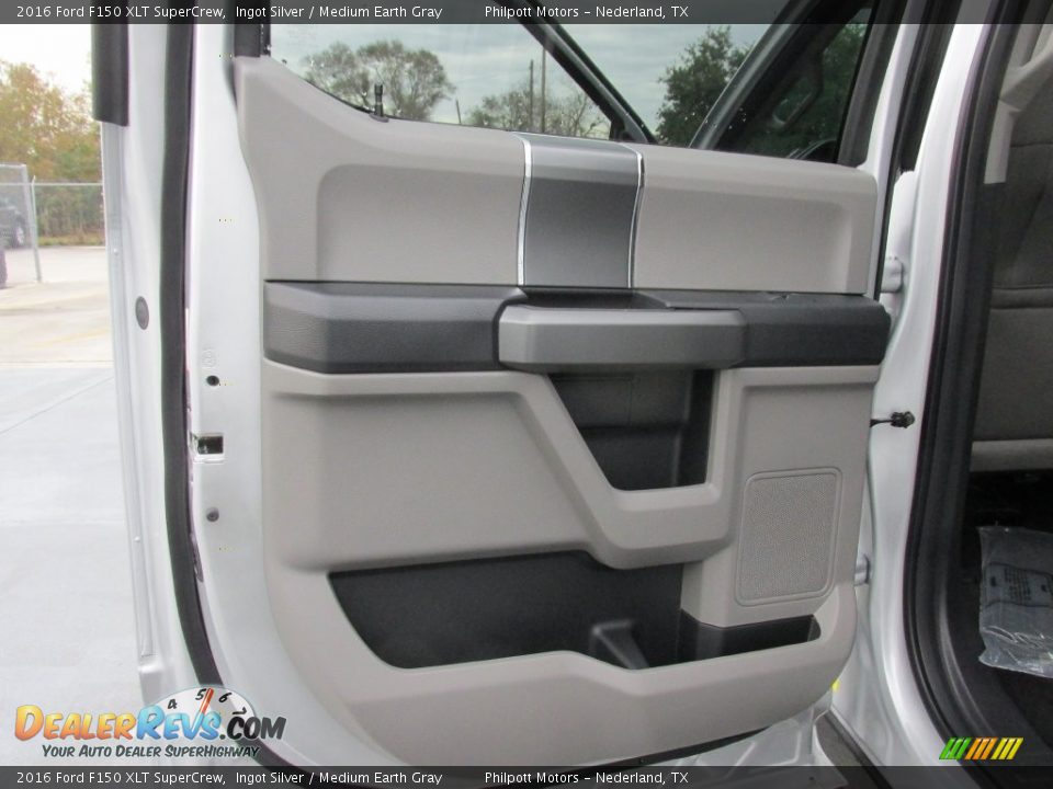2016 Ford F150 XLT SuperCrew Ingot Silver / Medium Earth Gray Photo #18