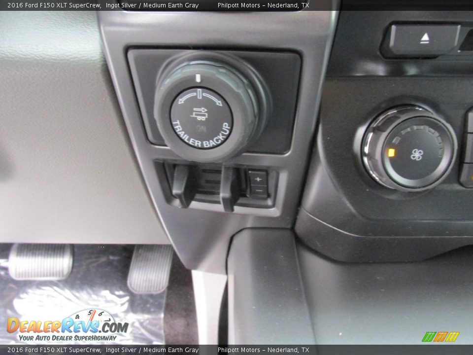 2016 Ford F150 XLT SuperCrew Ingot Silver / Medium Earth Gray Photo #30