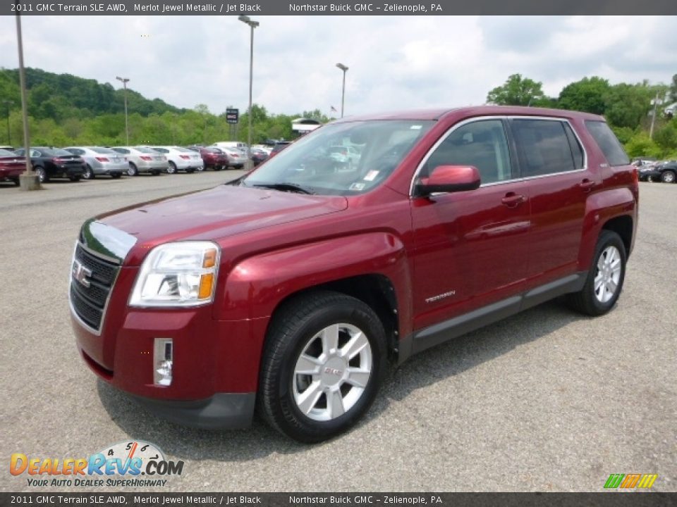 Front 3/4 View of 2011 GMC Terrain SLE AWD Photo #1