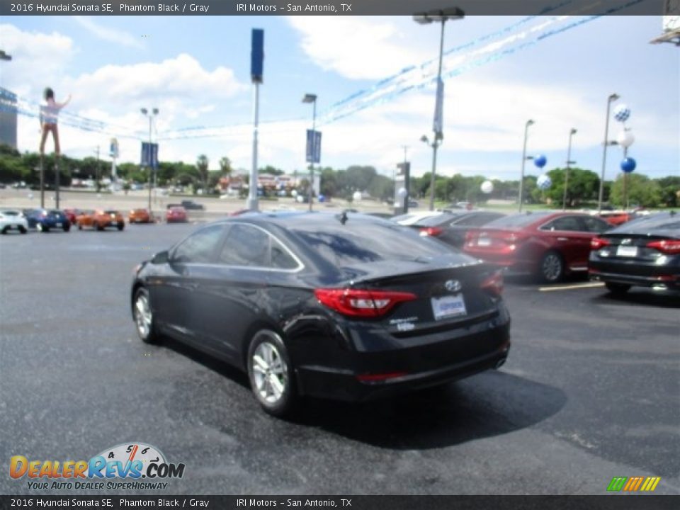 2016 Hyundai Sonata SE Phantom Black / Gray Photo #5