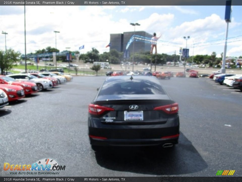 2016 Hyundai Sonata SE Phantom Black / Gray Photo #6